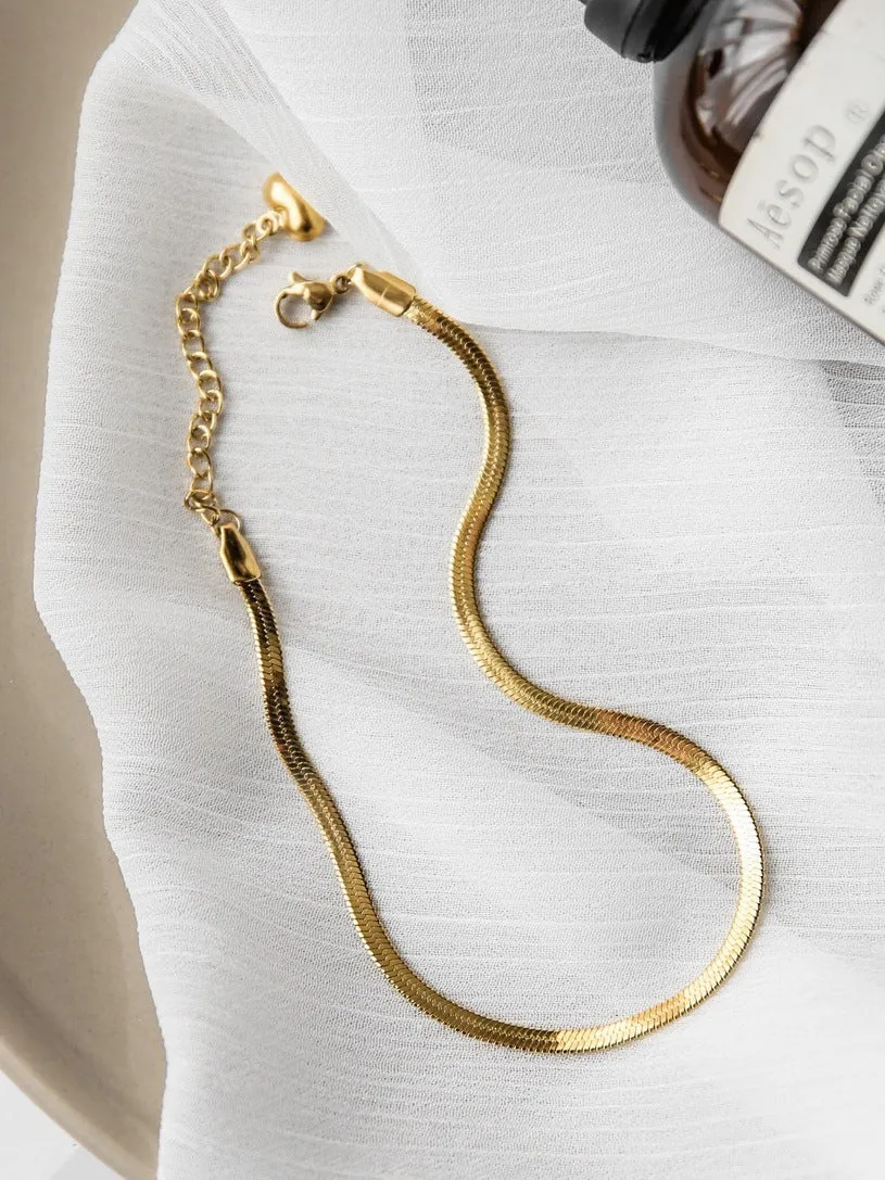 18K Gold Exquisite Simple Snake Bone Chain Design Versatile Anklet