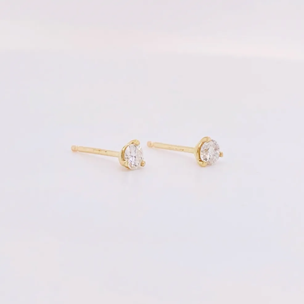 .20 Carat Round Diamond Stud Earrings