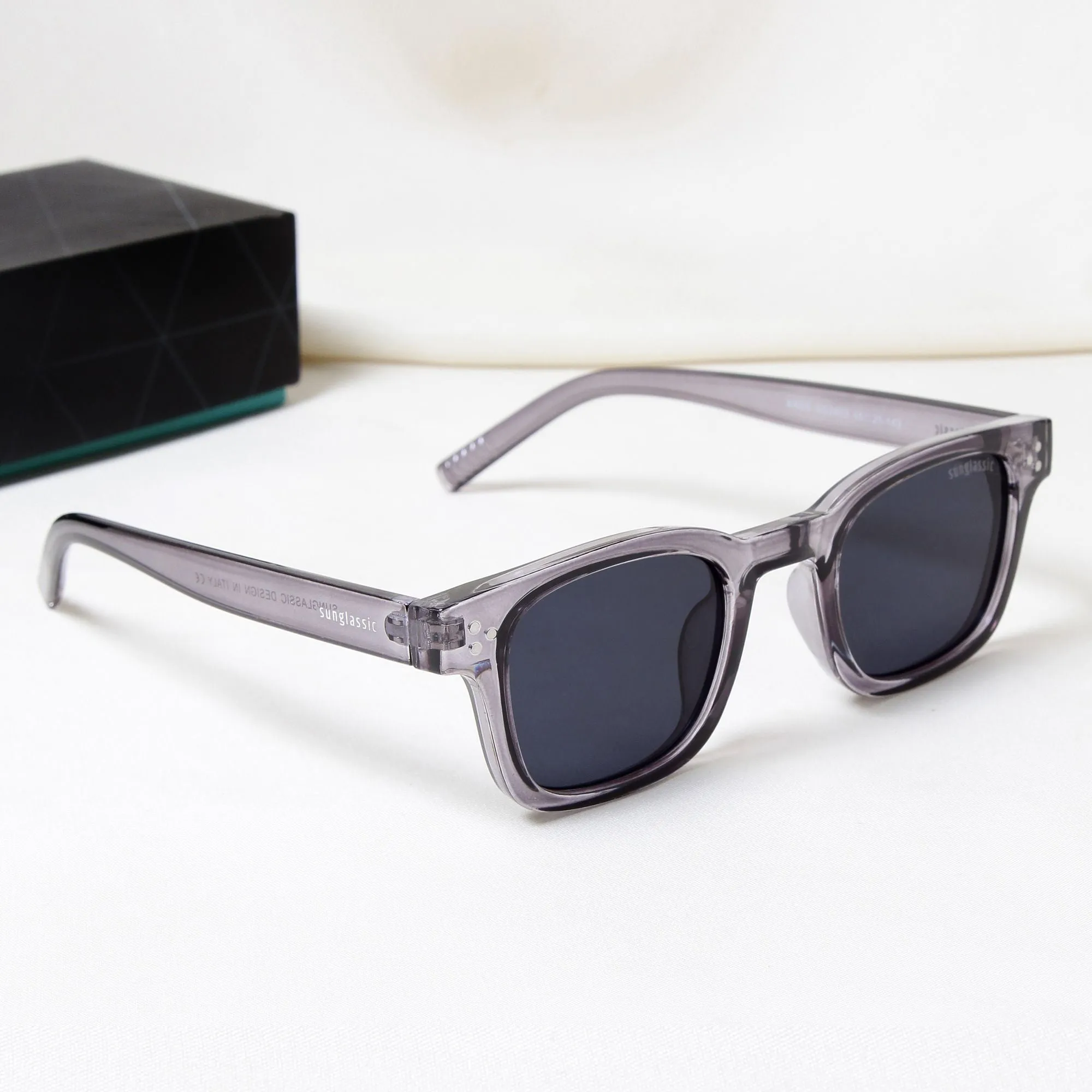 Ares Grey Black Square Sunglasses