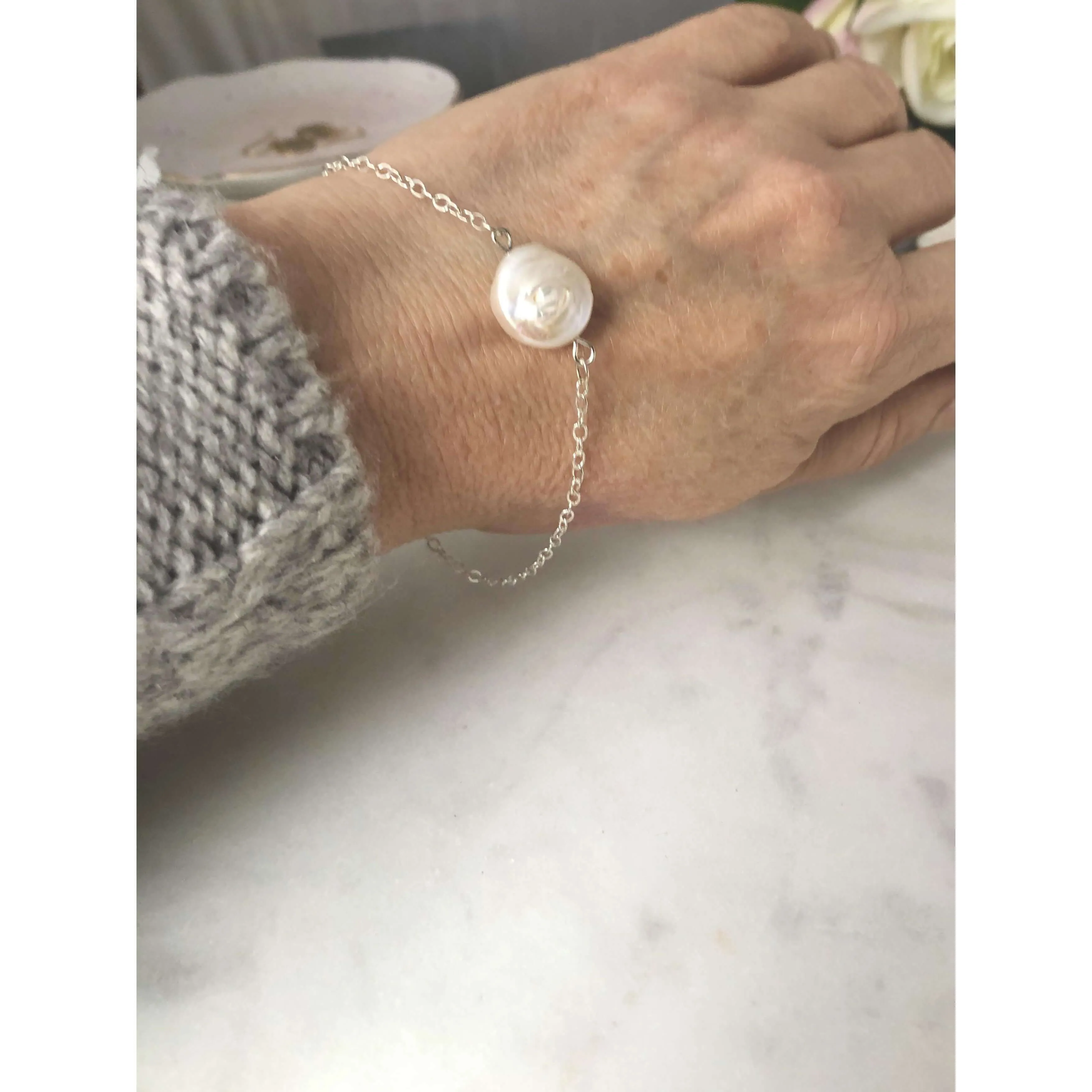 Dainty Pearl Bracelet