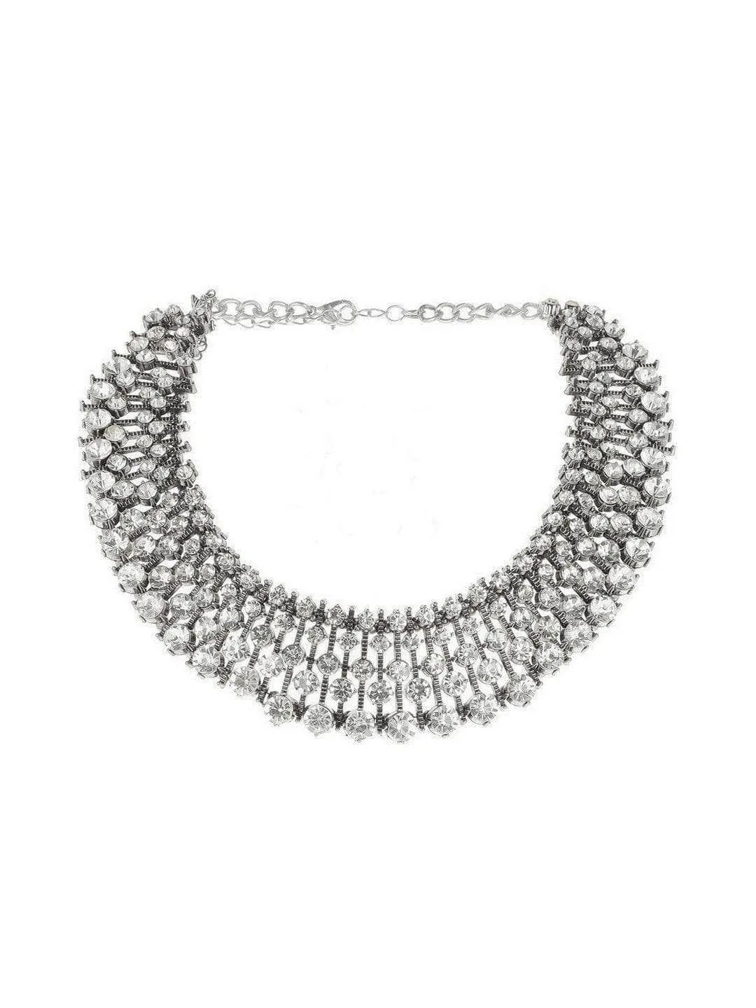 Dixika Vanvari In Diamond Choker With Earrings Silver