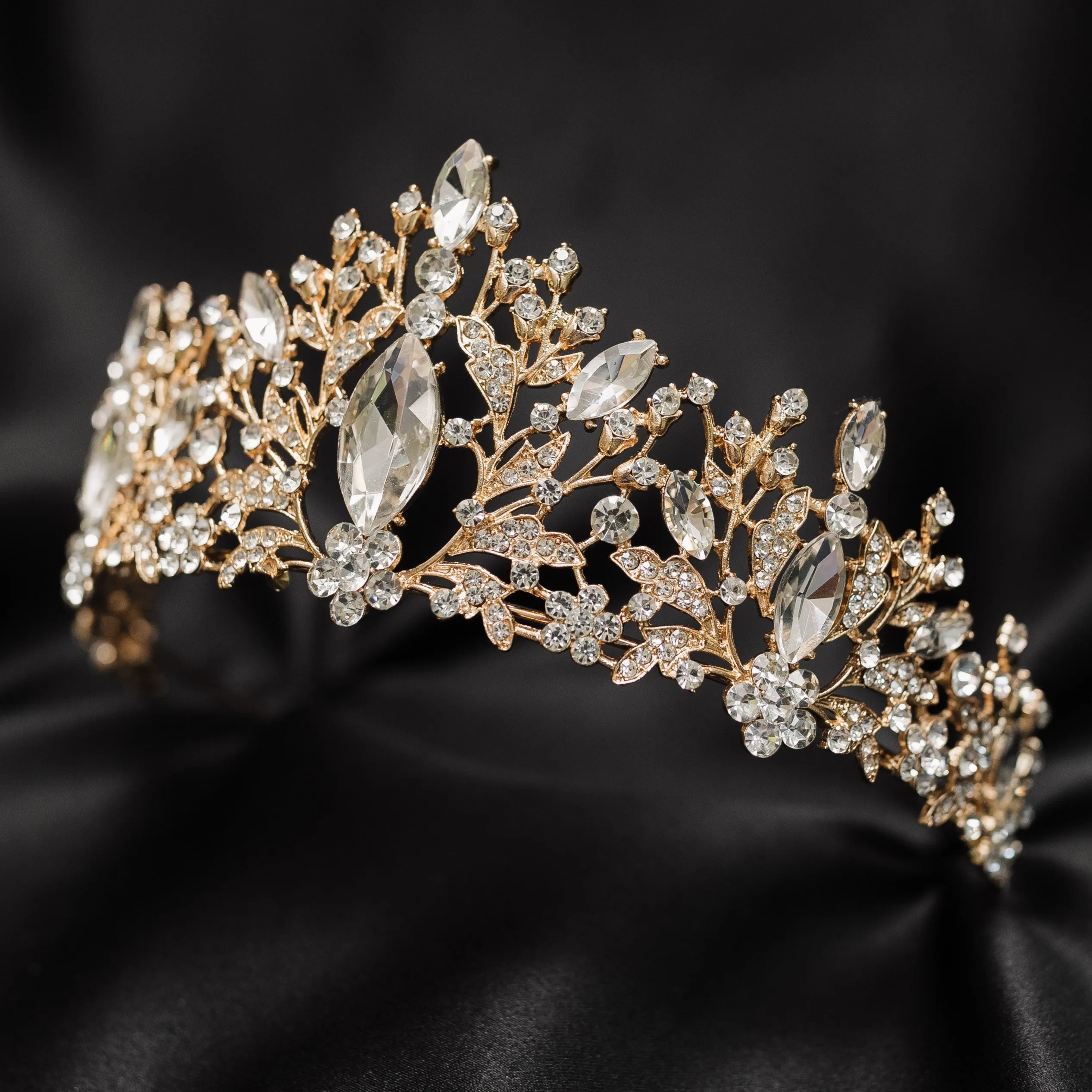 Felicity's Tiara in Gold