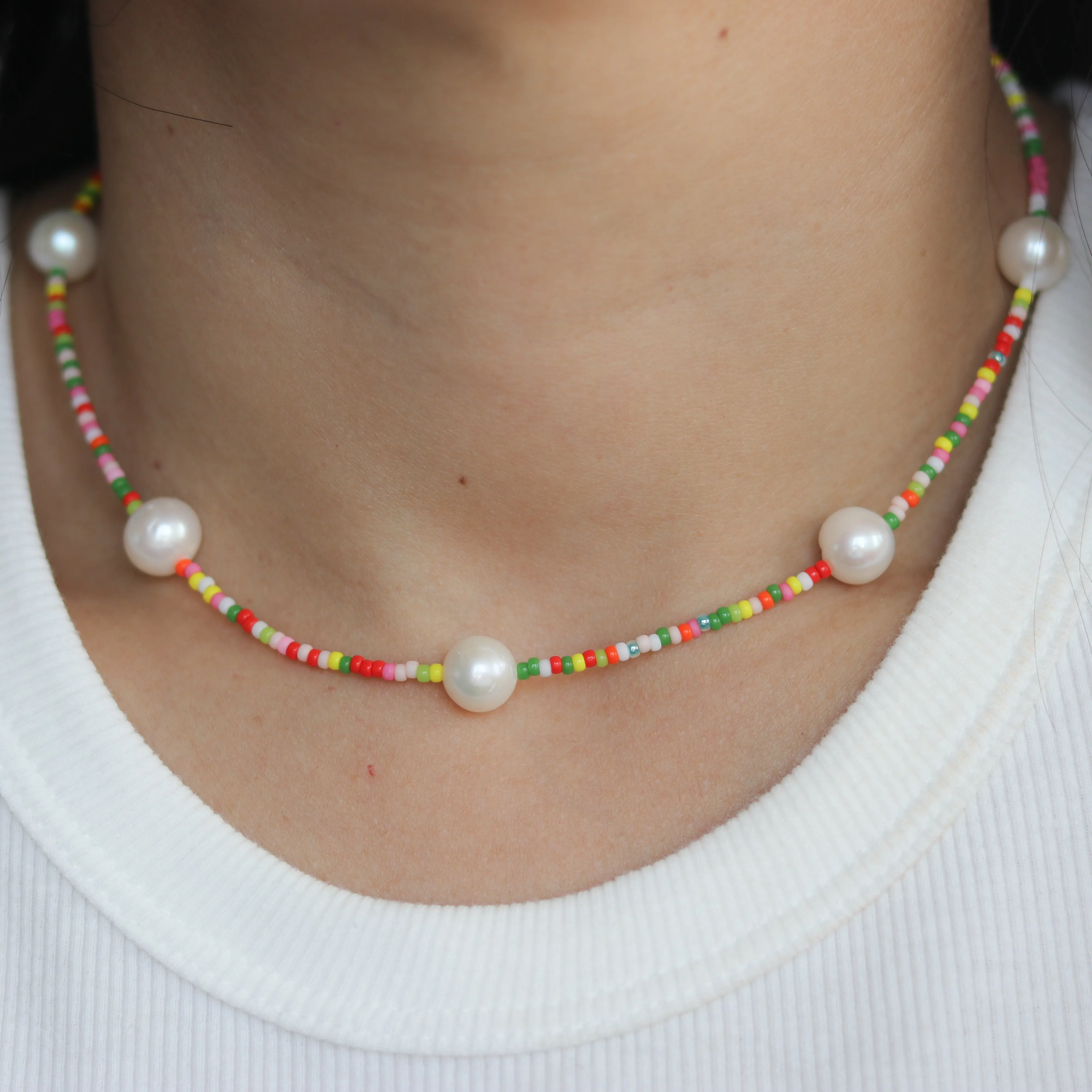 Multicolor Beaded Pearl Choker