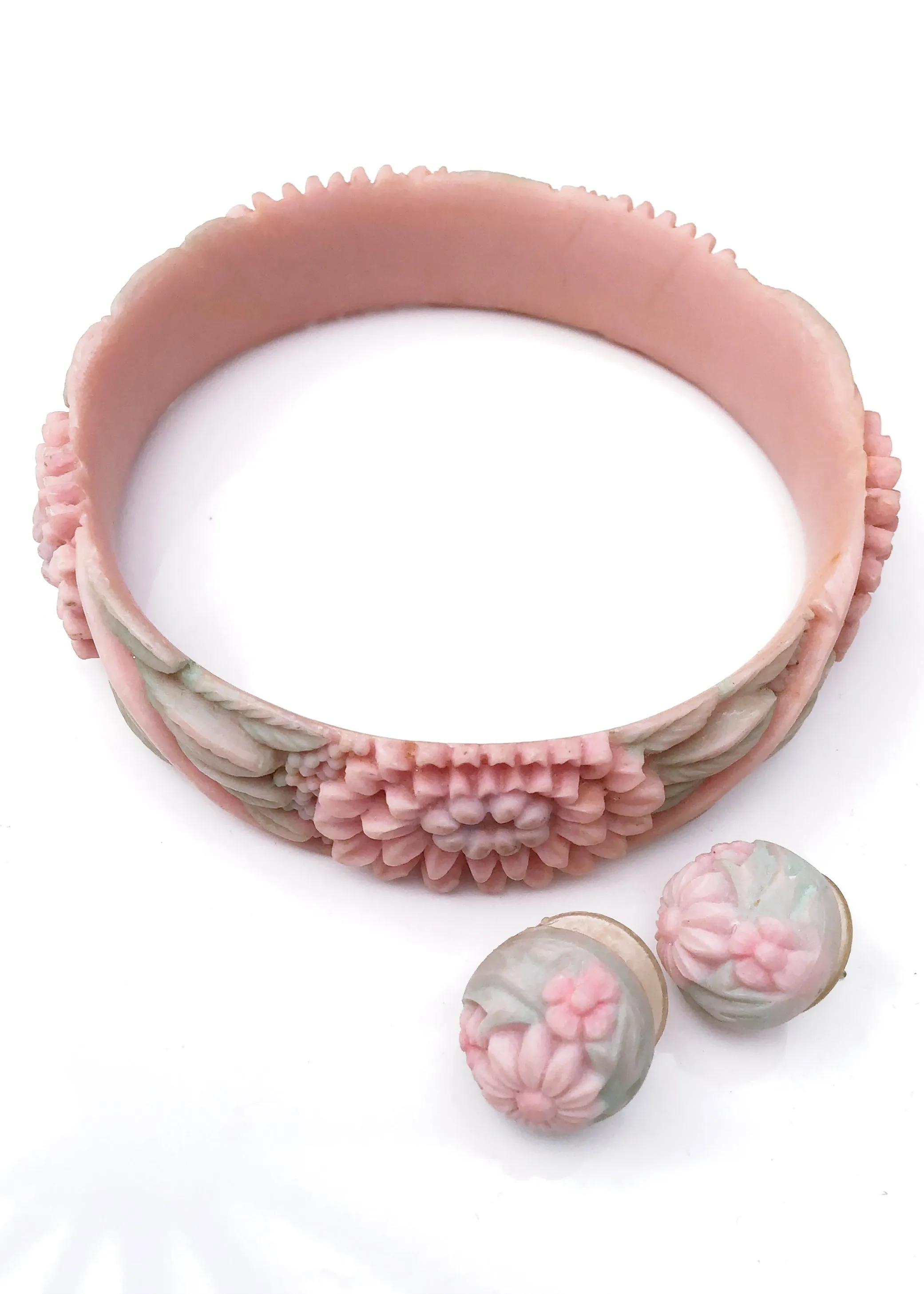 Retro Floral Carved Resin Bangle  • Pink and Green