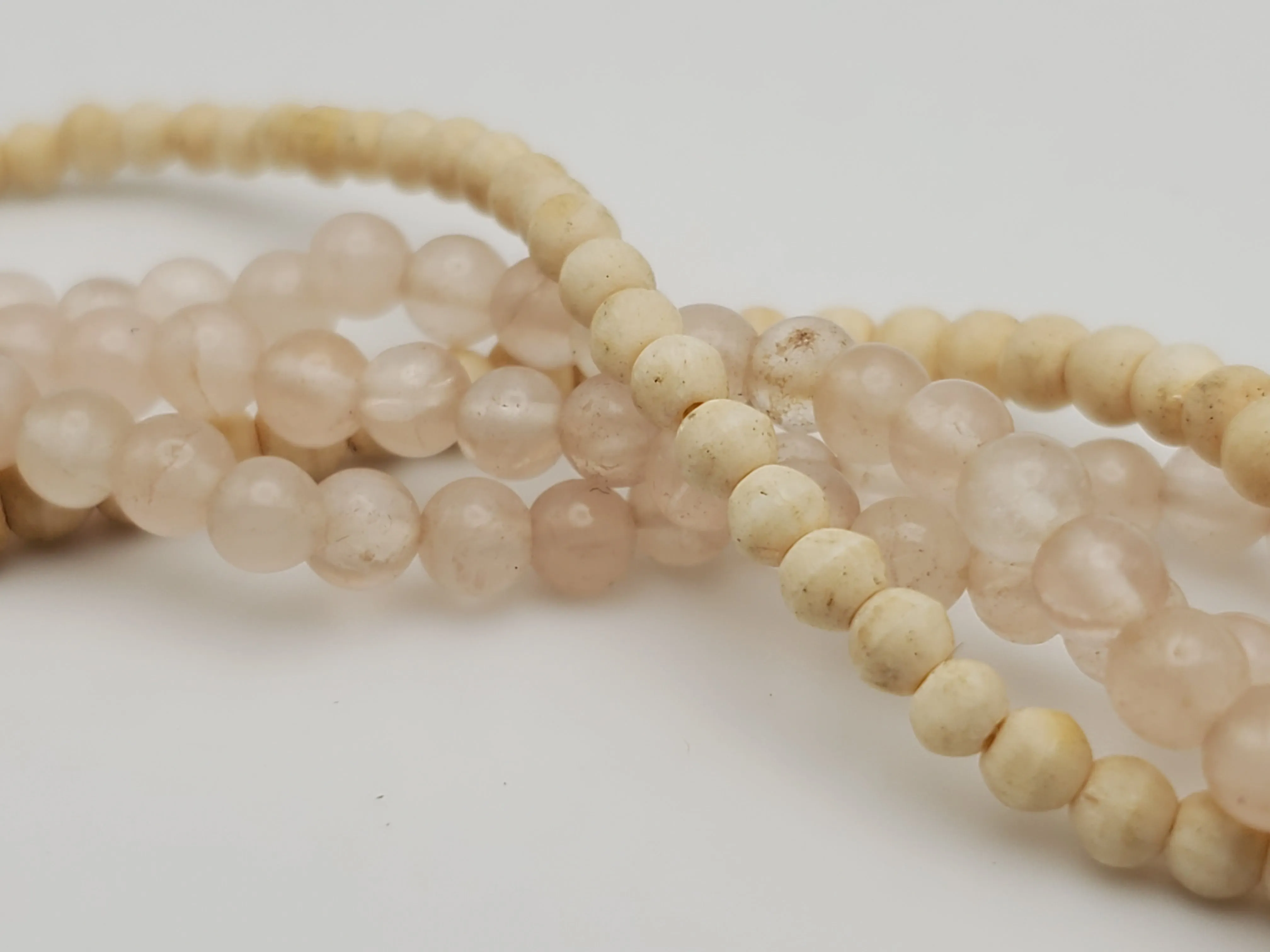 Vintage Shell and Rose Quartz 5 Strand Beaded Necklace - 18"