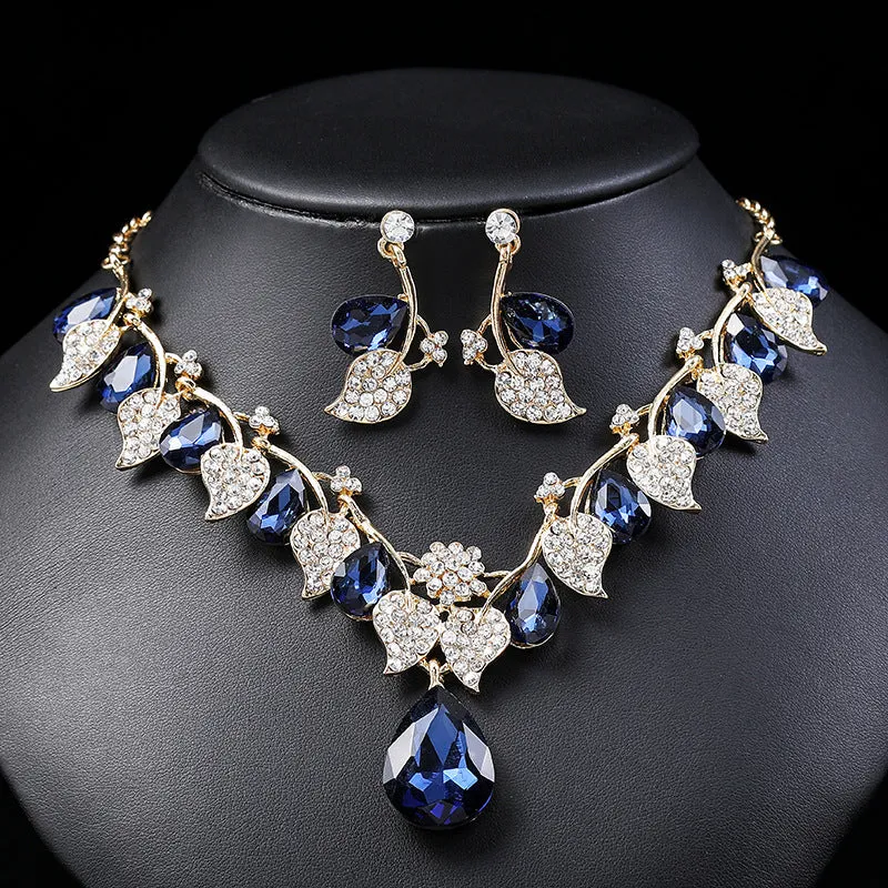 Women's Retro Diamond Inlaid Gemstone Choker Necklace Earrings Set