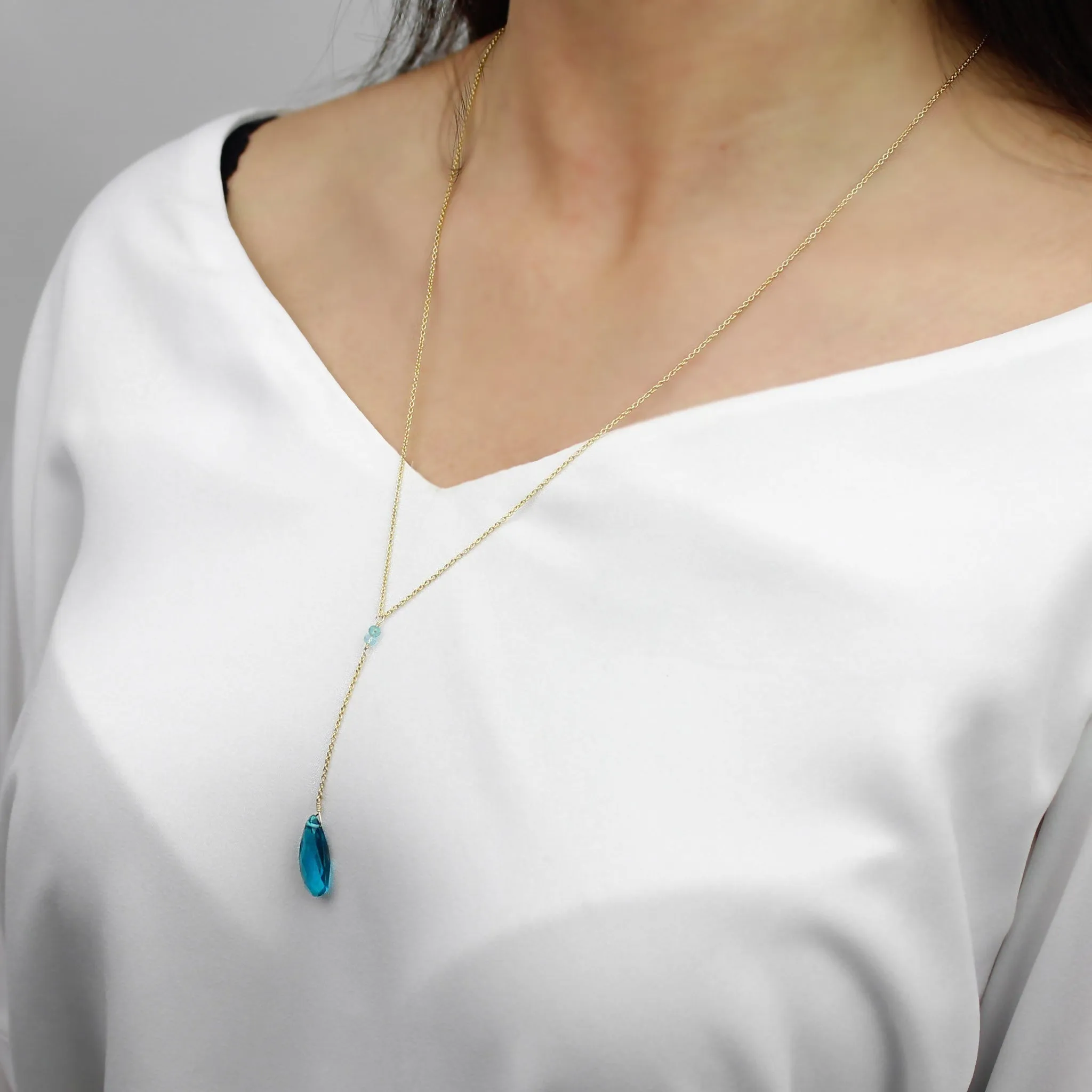 Y Shape Necklace: Bright Blue