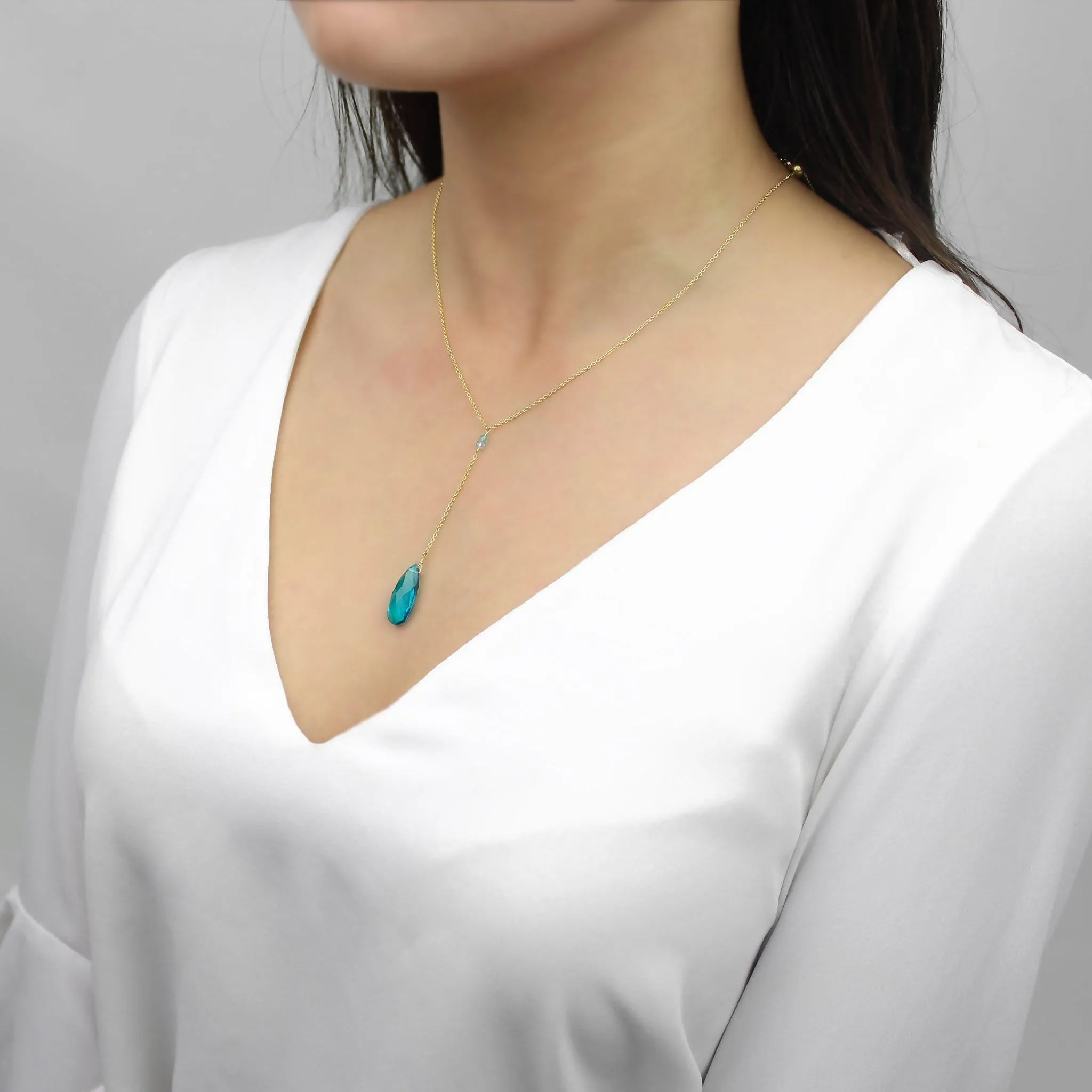 Y Shape Necklace: Bright Blue